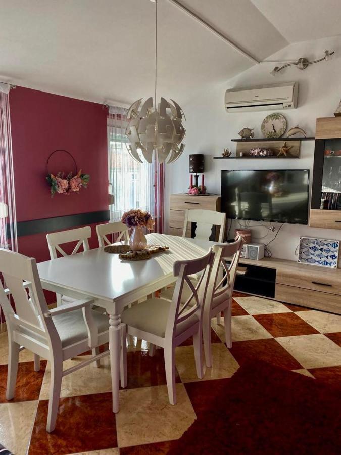 Apartman Silvija Crikvenica Exteriör bild