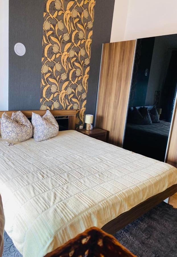 Apartman Silvija Crikvenica Exteriör bild